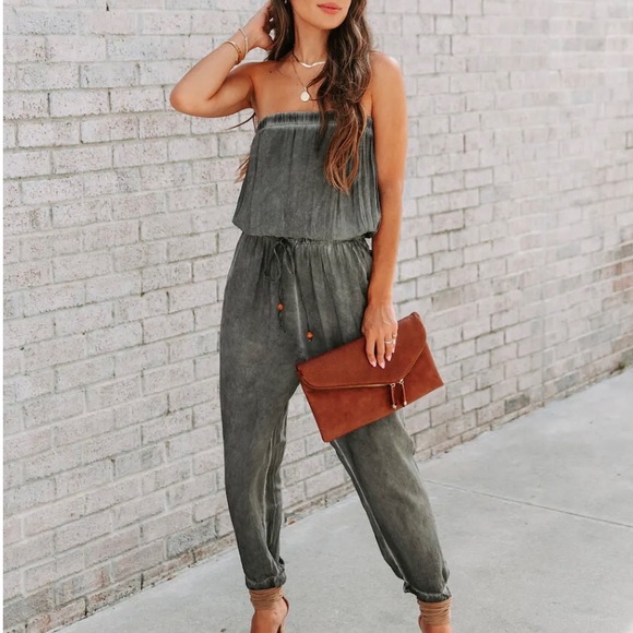 VICI REEVY STRAPLESS CHARCOAL POCKETED RAYON JUMPSUIT NEW~🎉🎉🎉🎉 - Picture 14 of 15